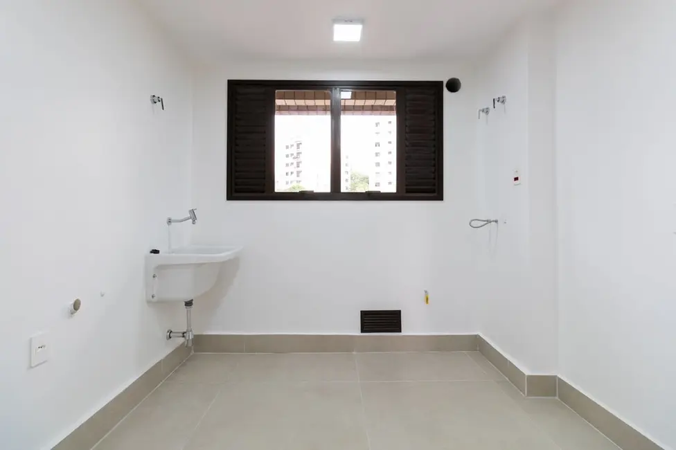 Foto 3 de Apartamento com 3 quartos à venda, 148m2 em Alto da Lapa, São Paulo - SP