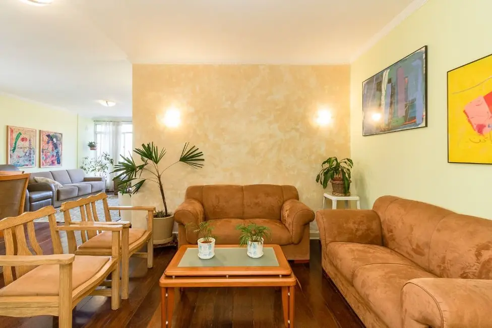 Apartamento com 3 quartos à venda, 153m2 em Aclimação, São Paulo - SP - imagem 3 Foto 3 de Apartamento com 3 quartos à venda, 153m2 em Aclimação, São Paulo - SP