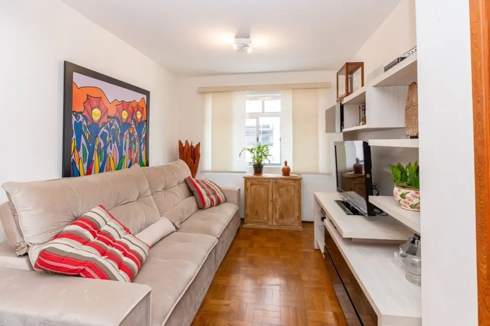 Foto 2 de Apartamento com 2 quartos à venda, 68m2 em Aclimação, São Paulo - SP