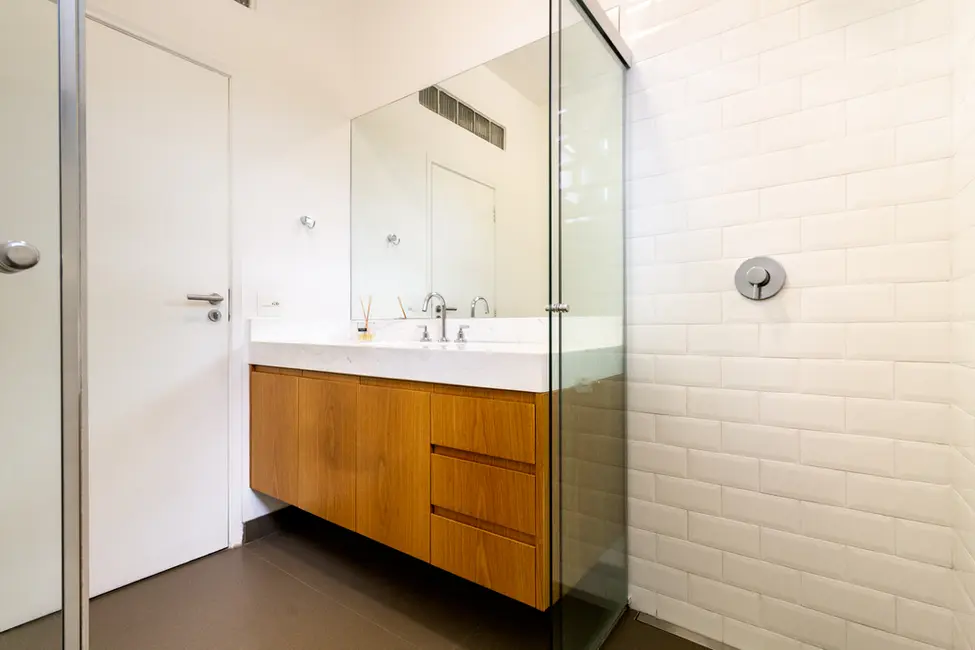 Casa com 4 quartos à venda, 301m2 em Alto da Lapa, São Paulo - SP - imagem 5 Foto 5 de Casa com 4 quartos à venda, 301m2 em Alto da Lapa, São Paulo - SP