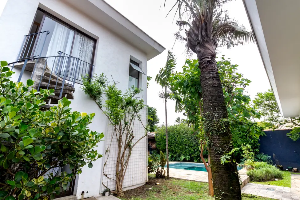 Casa com 4 quartos à venda, 301m2 em Alto da Lapa, São Paulo - SP - imagem 2 Foto 2 de Casa com 4 quartos à venda, 301m2 em Alto da Lapa, São Paulo - SP
