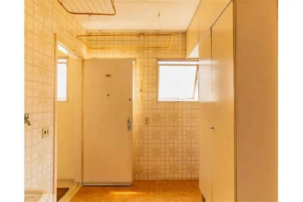 Apartamento com 3 quartos à venda, 130m2 em Santa Cecília, São Paulo - SP - imagem 5 Foto 5 de Apartamento com 3 quartos à venda, 130m2 em Santa Cecília, São Paulo - SP