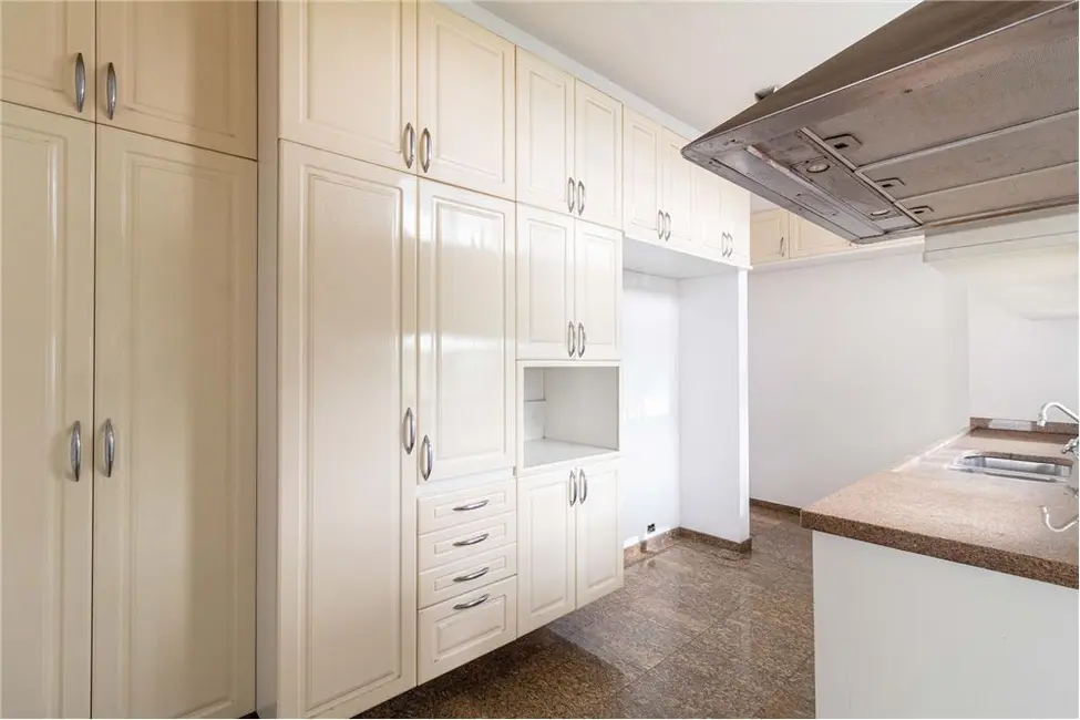 Apartamento com 4 quartos à venda, 231m2 em Santa Cecília, São Paulo - SP - imagem 8 Foto 8 de Apartamento com 4 quartos à venda, 231m2 em Santa Cecília, São Paulo - SP