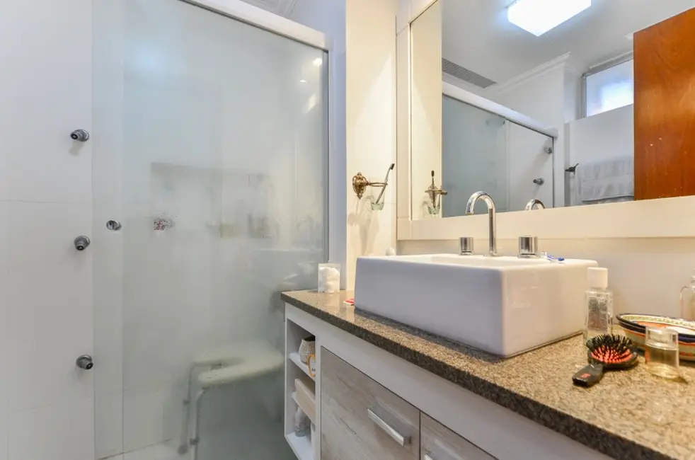 Apartamento com 3 quartos à venda, 234m2 em Higienópolis, São Paulo - SP - imagem 4 Foto 4 de Apartamento com 3 quartos à venda, 234m2 em Higienópolis, São Paulo - SP