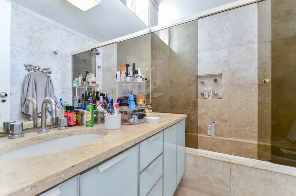 Apartamento com 3 quartos à venda, 234m2 em Higienópolis, São Paulo - SP - imagem 7 Foto 7 de Apartamento com 3 quartos à venda, 234m2 em Higienópolis, São Paulo - SP