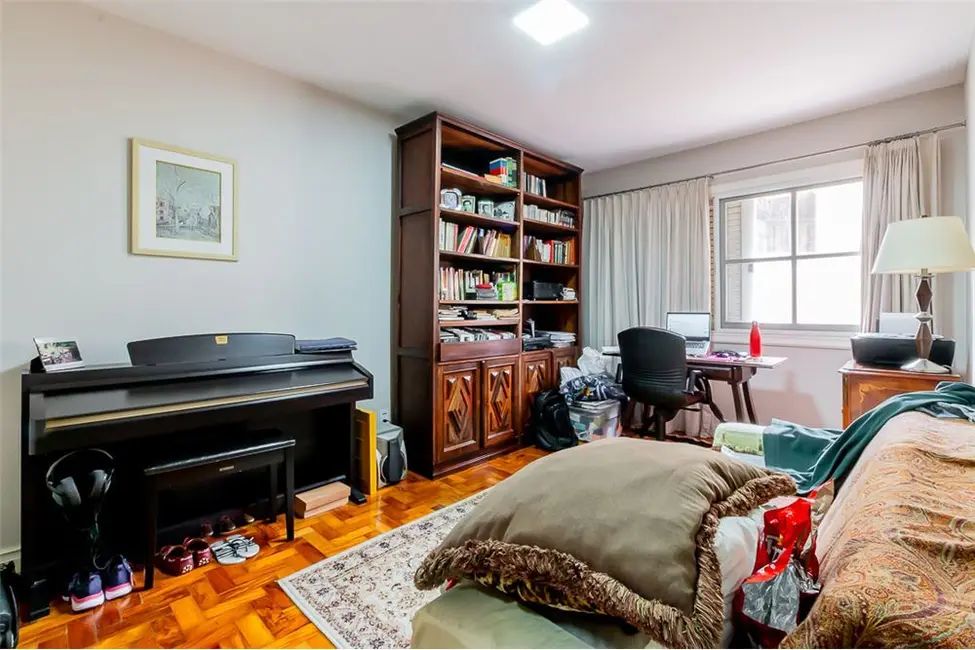 Apartamento com 3 quartos à venda, 164m2 em Higienópolis, São Paulo - SP - imagem 5 Foto 5 de Apartamento com 3 quartos à venda, 164m2 em Higienópolis, São Paulo - SP