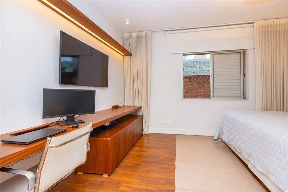 Apartamento com 3 quartos à venda, 172m2 em Higienópolis, São Paulo - SP - imagem 4 Foto 4 de Apartamento com 3 quartos à venda, 172m2 em Higienópolis, São Paulo - SP