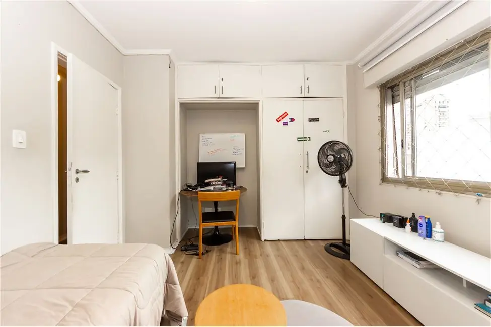 Apartamento com 3 quartos à venda, 136m2 em Higienópolis, São Paulo - SP - imagem 5 Foto 5 de Apartamento com 3 quartos à venda, 136m2 em Higienópolis, São Paulo - SP