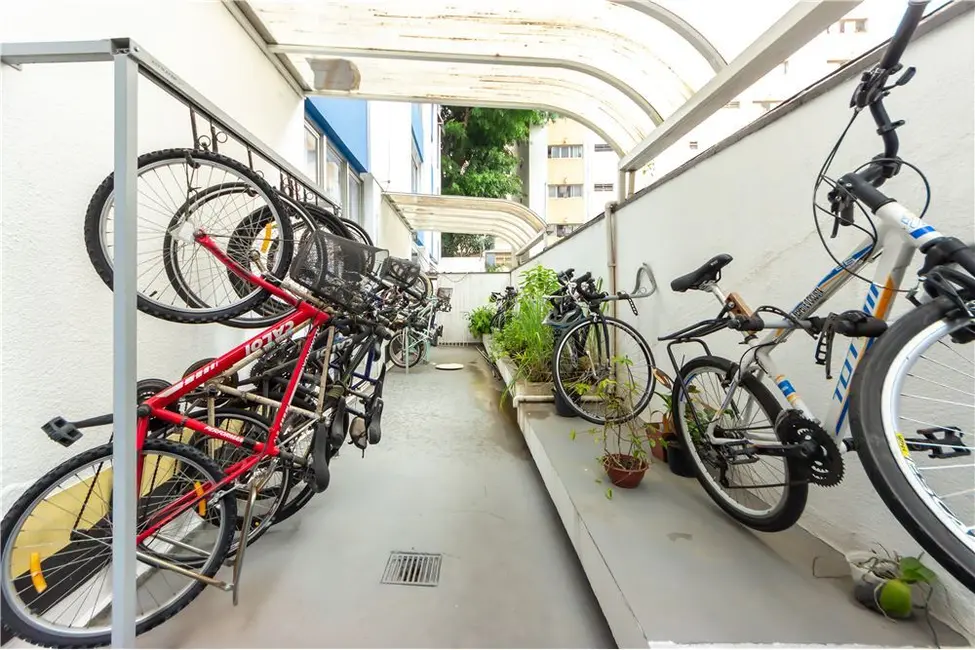 Apartamento com 3 quartos à venda, 136m2 em Higienópolis, São Paulo - SP - imagem 3 Foto 3 de Apartamento com 3 quartos à venda, 136m2 em Higienópolis, São Paulo - SP