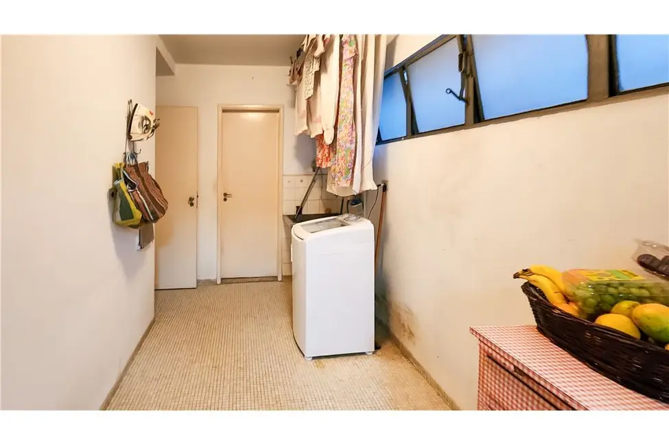 Apartamento com 3 quartos à venda, 205m2 em Higienópolis, São Paulo - SP - imagem 2 Foto 2 de Apartamento com 3 quartos à venda, 205m2 em Higienópolis, São Paulo - SP