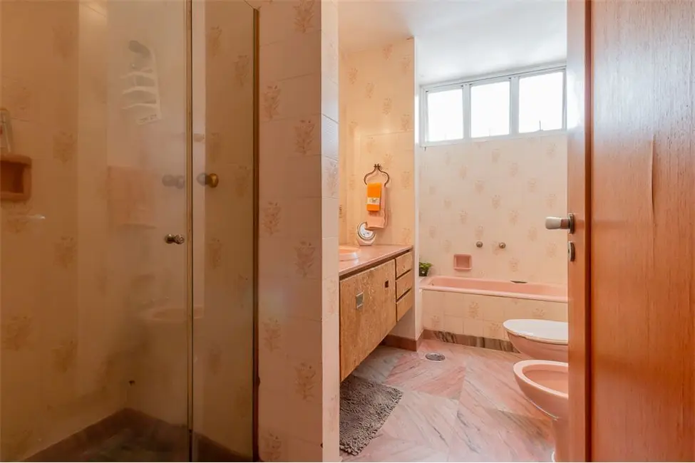 Apartamento com 3 quartos à venda, 133m2 em Higienópolis, São Paulo - SP - imagem 8 Foto 8 de Apartamento com 3 quartos à venda, 133m2 em Higienópolis, São Paulo - SP