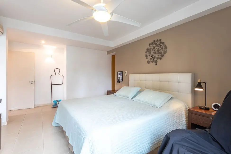 Apartamento com 6 quartos à venda, 333m2 em Alto de Pinheiros, São Paulo - SP - imagem 4 Foto 4 de Apartamento com 6 quartos à venda, 333m2 em Alto de Pinheiros, São Paulo - SP