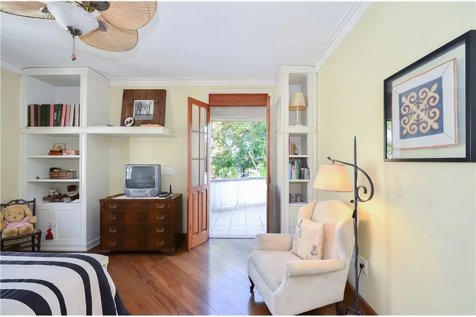 Casa com 4 quartos à venda, 312m2 em Butantã, São Paulo - SP - imagem 8 Foto 8 de Casa com 4 quartos à venda, 312m2 em Butantã, São Paulo - SP