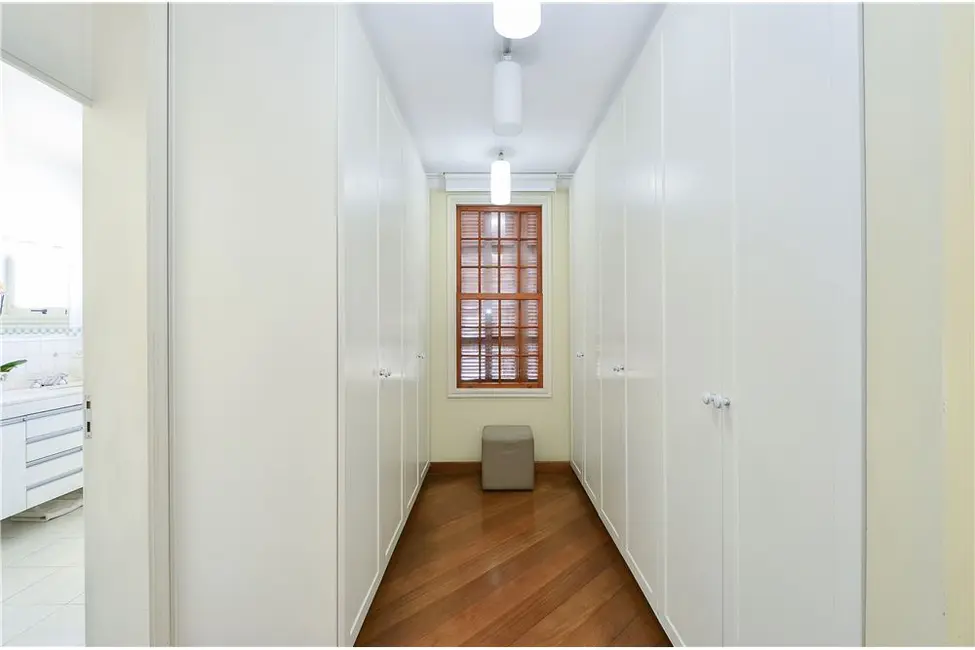 Casa com 4 quartos à venda, 312m2 em Butantã, São Paulo - SP - imagem 3 Foto 3 de Casa com 4 quartos à venda, 312m2 em Butantã, São Paulo - SP