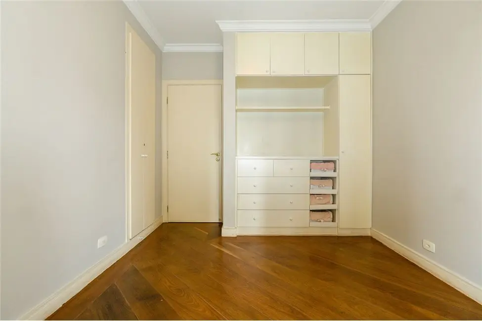 Apartamento com 4 quartos à venda, 216m2 em Campo Belo, São Paulo - SP - imagem 9 Foto 9 de Apartamento com 4 quartos à venda, 216m2 em Campo Belo, São Paulo - SP