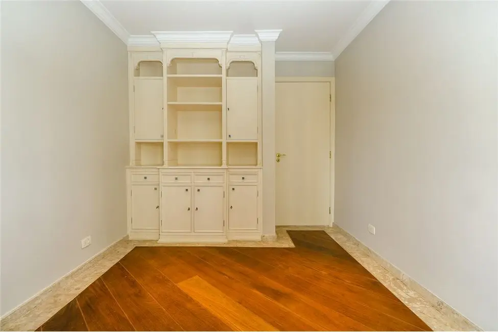 Apartamento com 4 quartos à venda, 216m2 em Campo Belo, São Paulo - SP - imagem 3 Foto 3 de Apartamento com 4 quartos à venda, 216m2 em Campo Belo, São Paulo - SP