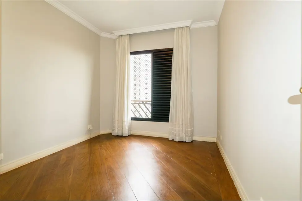 Apartamento com 4 quartos à venda, 216m2 em Campo Belo, São Paulo - SP - imagem 8 Foto 8 de Apartamento com 4 quartos à venda, 216m2 em Campo Belo, São Paulo - SP