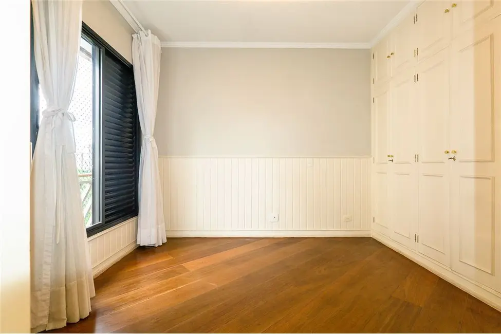 Apartamento com 4 quartos à venda, 216m2 em Campo Belo, São Paulo - SP - imagem 6 Foto 6 de Apartamento com 4 quartos à venda, 216m2 em Campo Belo, São Paulo - SP