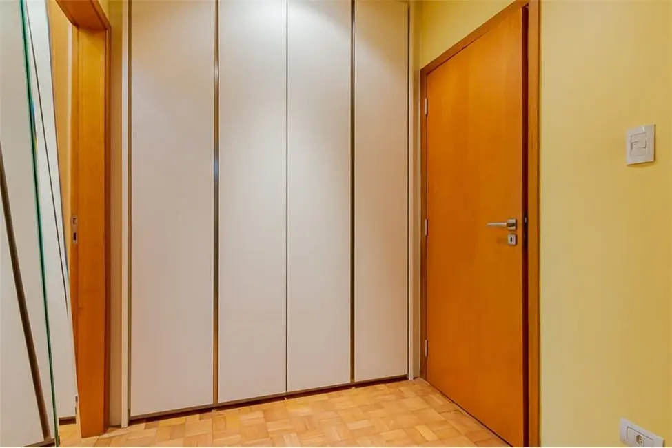 Apartamento com 3 quartos à venda, 165m2 em Consolação, São Paulo - SP - imagem 8 Foto 8 de Apartamento com 3 quartos à venda, 165m2 em Consolação, São Paulo - SP