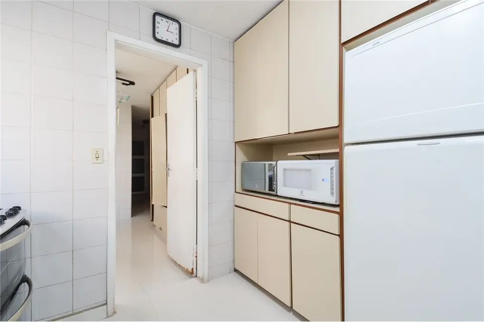 Foto 4 de Apartamento com 4 quartos à venda, 204m2 em Higienópolis, São Paulo - SP