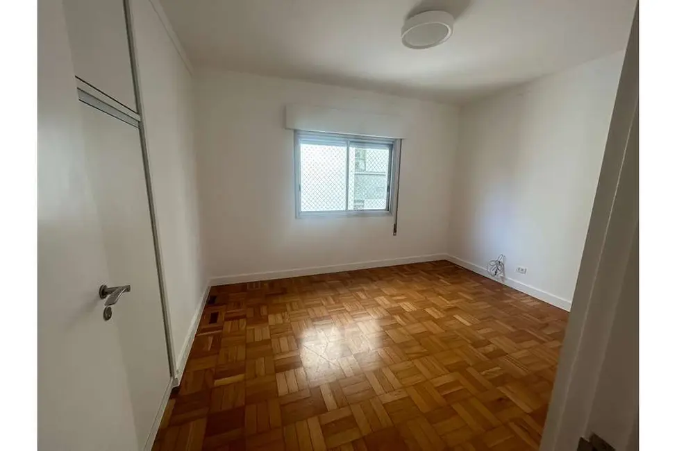 Apartamento com 3 quartos à venda, 138m2 em Higienópolis, São Paulo - SP - imagem 5 Foto 5 de Apartamento com 3 quartos à venda, 138m2 em Higienópolis, São Paulo - SP
