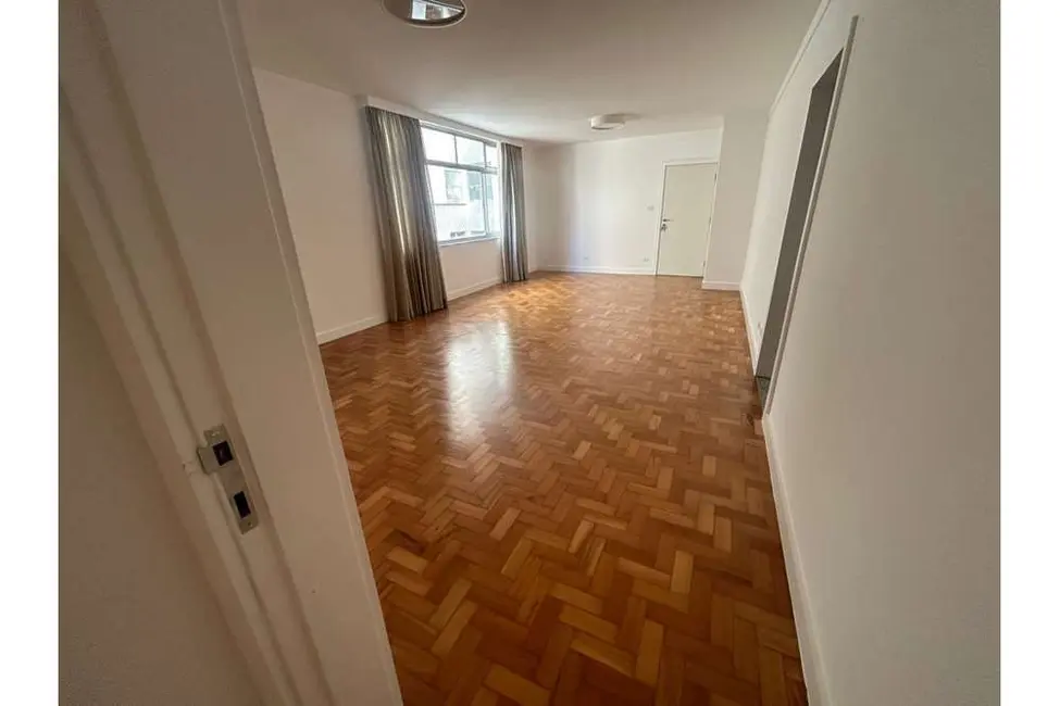 Apartamento com 3 quartos à venda, 138m2 em Higienópolis, São Paulo - SP - imagem 4 Foto 4 de Apartamento com 3 quartos à venda, 138m2 em Higienópolis, São Paulo - SP
