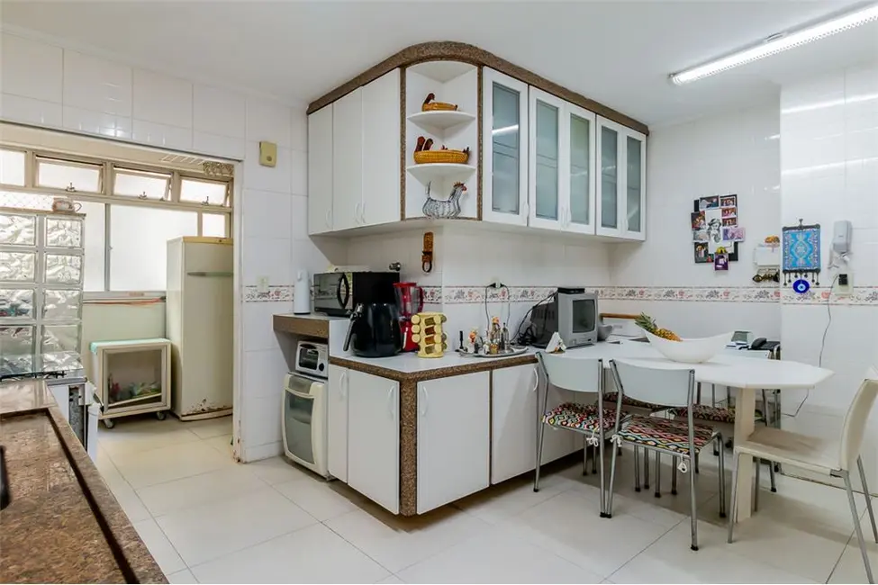 Apartamento com 4 quartos à venda, 181m2 em Higienópolis, São Paulo - SP - imagem 3 Foto 3 de Apartamento com 4 quartos à venda, 181m2 em Higienópolis, São Paulo - SP