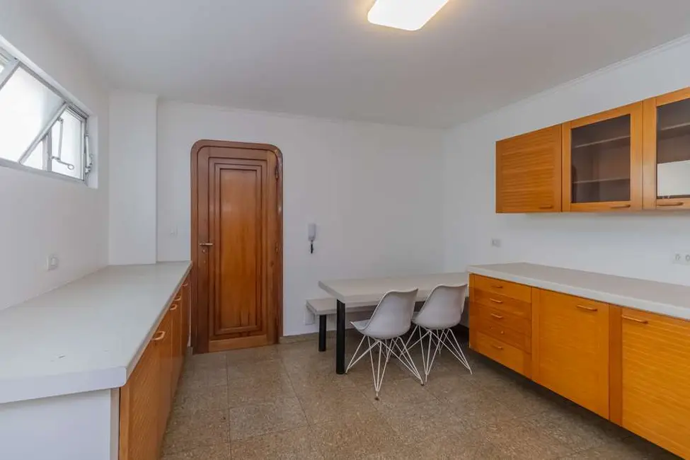 Apartamento com 3 quartos à venda, 206m2 em Higienópolis, São Paulo - SP - imagem 8 Foto 8 de Apartamento com 3 quartos à venda, 206m2 em Higienópolis, São Paulo - SP