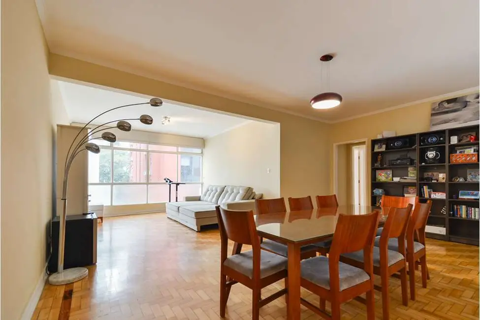 Apartamento com 3 quartos à venda, 218m2 em Jardim Paulista, São Paulo - SP - imagem 1 Foto 1 de Apartamento com 3 quartos à venda, 218m2 em Jardim Paulista, São Paulo - SP