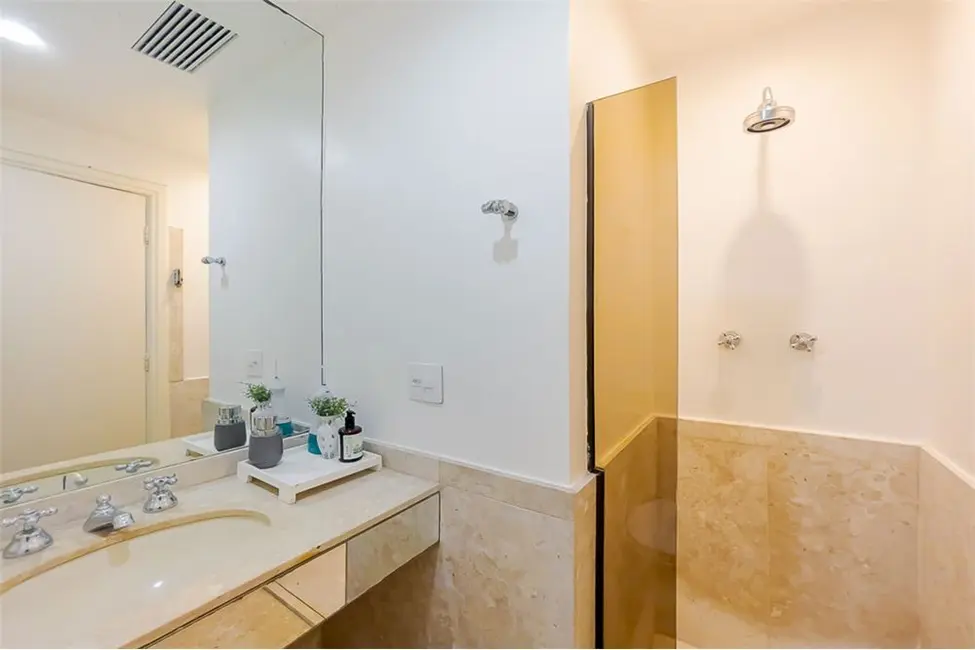 Apartamento com 4 quartos à venda, 247m2 em Higienópolis, São Paulo - SP - imagem 6 Foto 6 de Apartamento com 4 quartos à venda, 247m2 em Higienópolis, São Paulo - SP