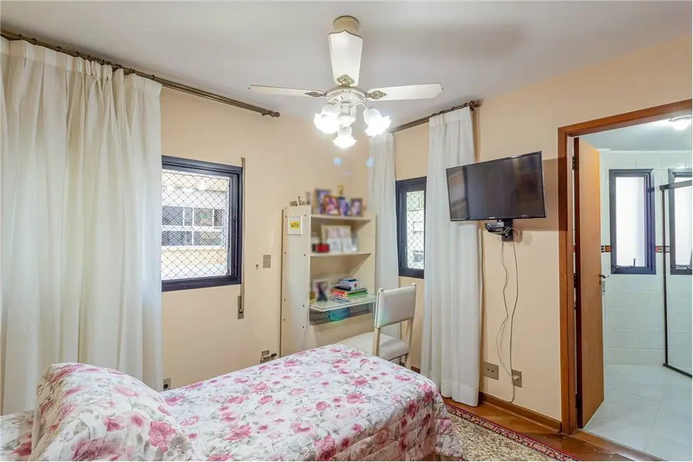Apartamento com 4 quartos à venda, 186m2 em Santa Cecília, São Paulo - SP - imagem 8 Foto 8 de Apartamento com 4 quartos à venda, 186m2 em Santa Cecília, São Paulo - SP