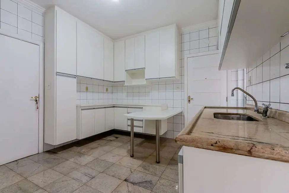 Apartamento com 3 quartos à venda, 155m2 em Santa Cecília, São Paulo - SP - imagem 7 Foto 7 de Apartamento com 3 quartos à venda, 155m2 em Santa Cecília, São Paulo - SP