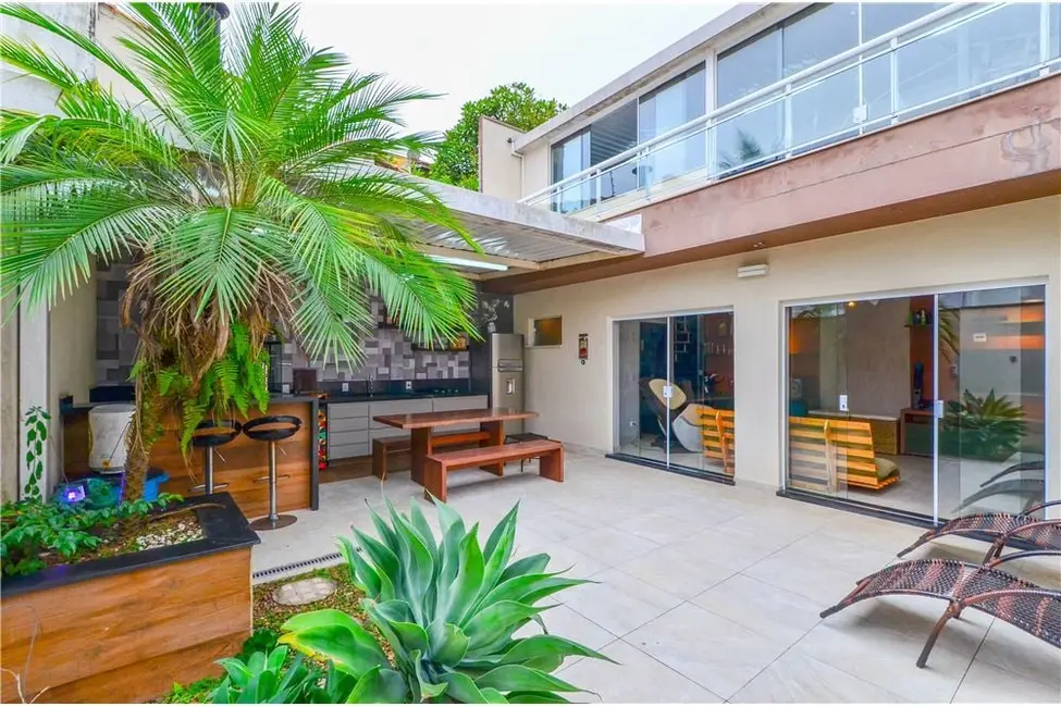 Foto 1 de Casa com 3 quartos à venda, 259m2 em Vila Mariana, São Paulo - SP