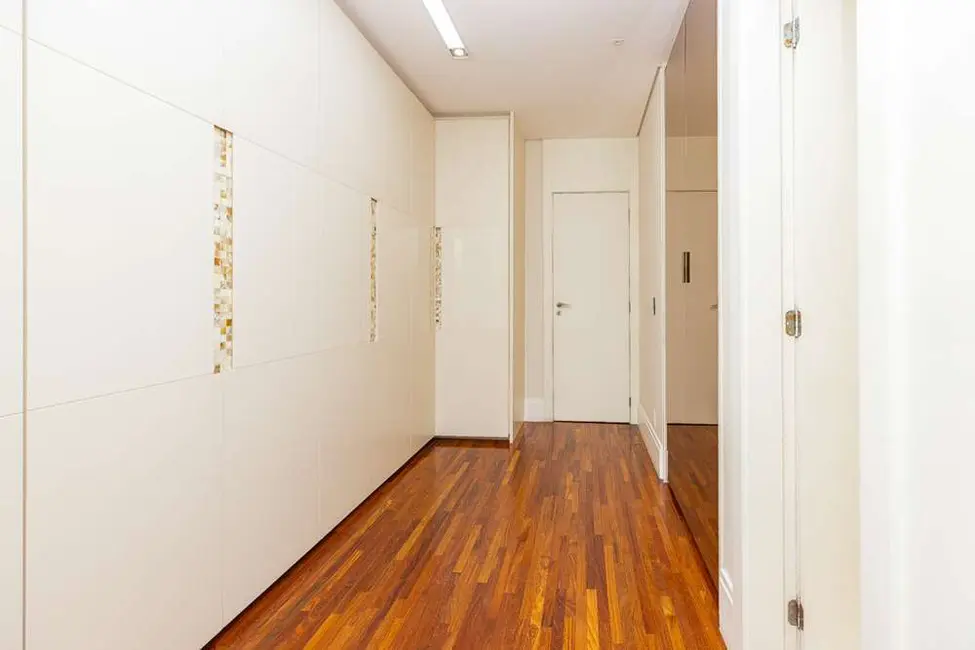 Foto 4 de Apartamento com 3 quartos à venda, 240m2 em Aclimação, São Paulo - SP