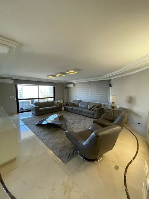 Foto 9 de Apartamento com 4 quartos à venda, 313m2 em Exposição, Caxias Do Sul - RS