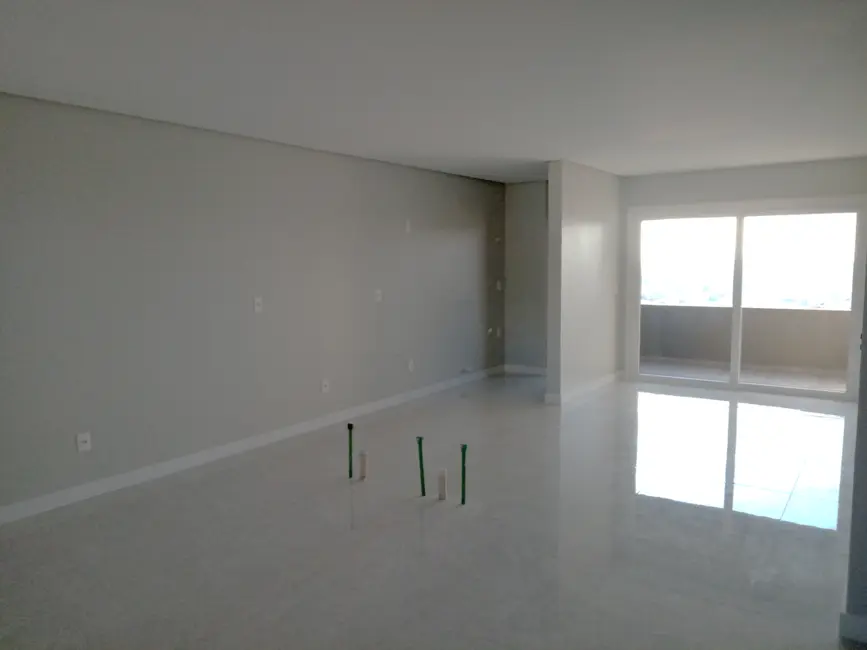 Foto 7 de Apartamento com 3 quartos à venda, 129m2 em Flores Da Cunha - RS