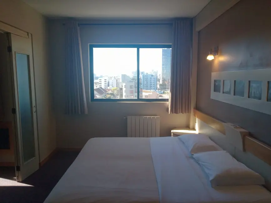 Apartamento com 1 quarto à venda, 36m2 em Centro, Caxias Do Sul - RS - imagem 4 Foto 4 de Apartamento com 1 quarto à venda, 36m2 em Centro, Caxias Do Sul - RS