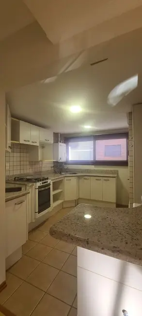 Foto 2 de Apartamento com 2 quartos à venda, 96m2 em Centro, Gramado - RS