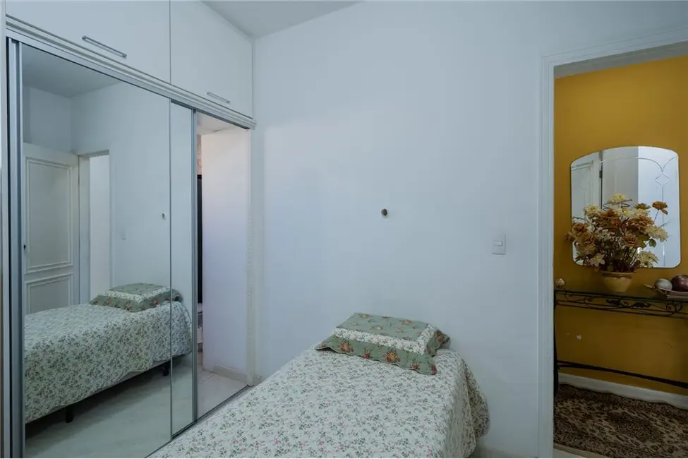 Foto 2 de Casa com 4 quartos à venda, 227m2 em Vila Clementino, São Paulo - SP