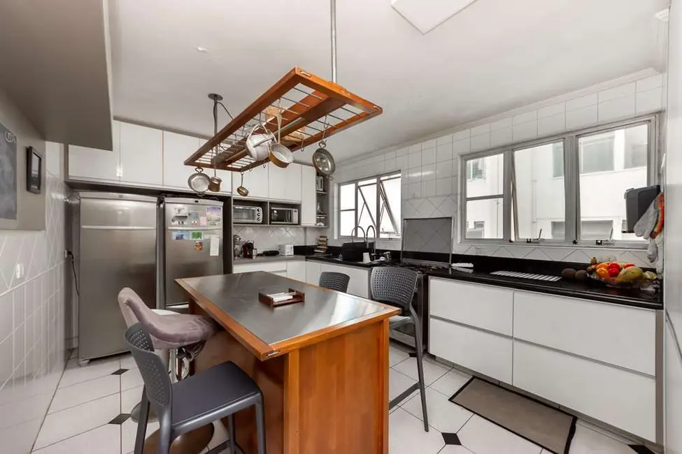 Foto 8 de Apartamento com 4 quartos à venda, 160m2 em Cerqueira César, São Paulo - SP