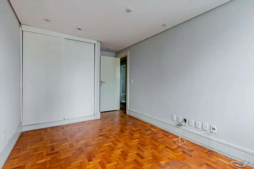 Apartamento com 3 quartos à venda, 135m2 em Cerqueira César, São Paulo - SP - imagem 9 Foto 9 de Apartamento com 3 quartos à venda, 135m2 em Cerqueira César, São Paulo - SP