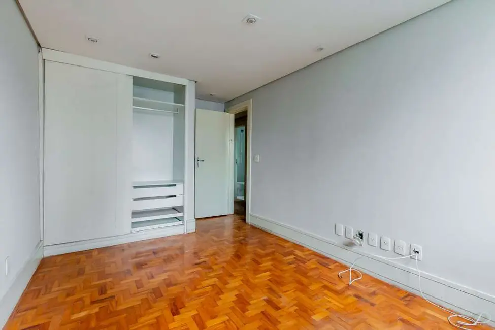 Apartamento com 3 quartos à venda, 135m2 em Cerqueira César, São Paulo - SP - imagem 8 Foto 8 de Apartamento com 3 quartos à venda, 135m2 em Cerqueira César, São Paulo - SP