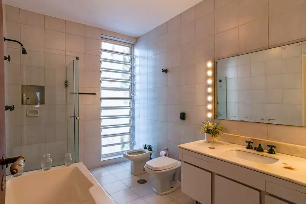 Apartamento com 3 quartos à venda, 220m2 em Cerqueira César, São Paulo - SP - imagem 9 Foto 9 de Apartamento com 3 quartos à venda, 220m2 em Cerqueira César, São Paulo - SP