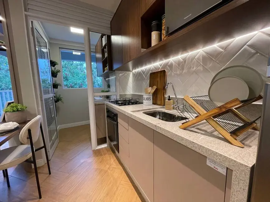 Foto 8 de Apartamento com 2 quartos à venda, 39m2 em Capão Redondo, São Paulo - SP