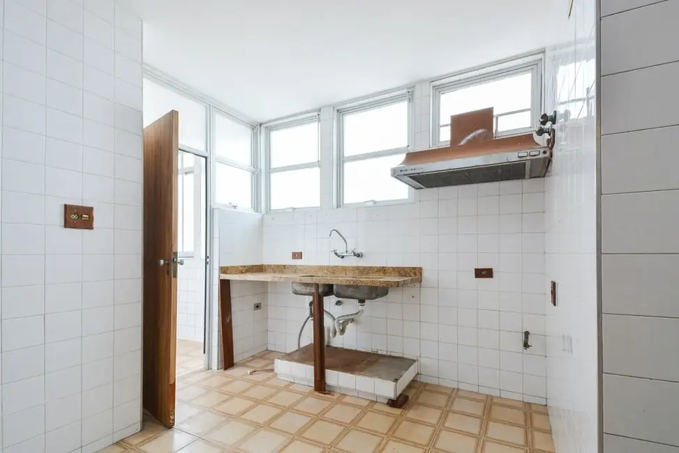 Apartamento com 3 quartos à venda, 181m2 em Santa Cecília, São Paulo - SP - imagem 7 Foto 7 de Apartamento com 3 quartos à venda, 181m2 em Santa Cecília, São Paulo - SP