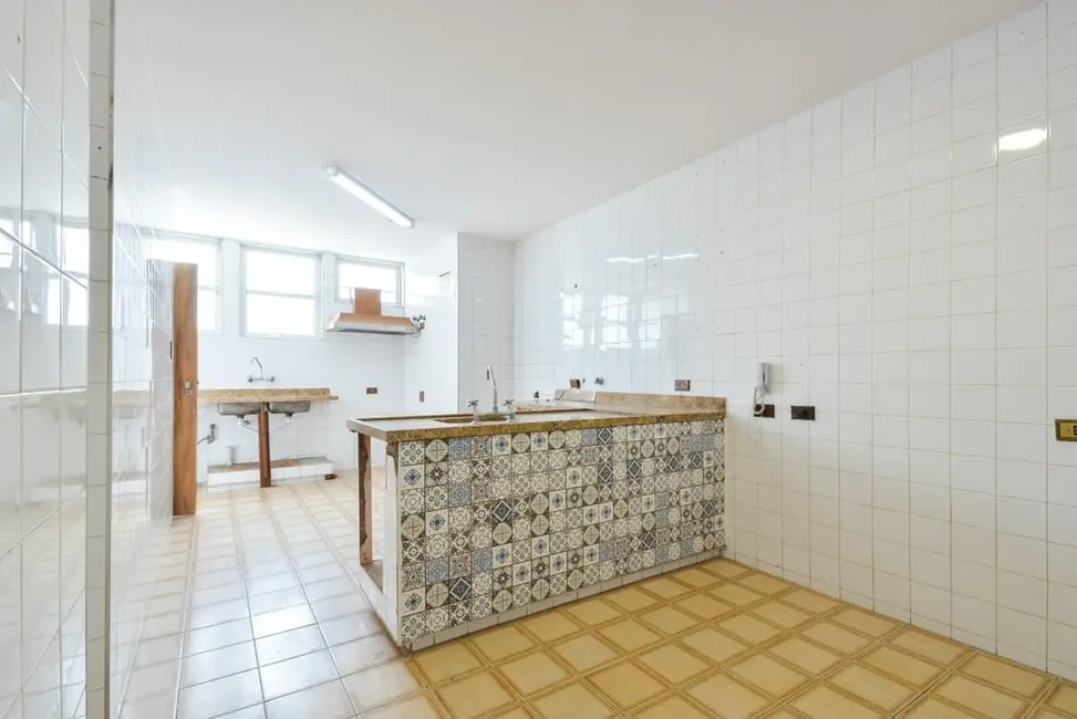 Apartamento com 3 quartos à venda, 181m2 em Santa Cecília, São Paulo - SP - imagem 3 Foto 3 de Apartamento com 3 quartos à venda, 181m2 em Santa Cecília, São Paulo - SP