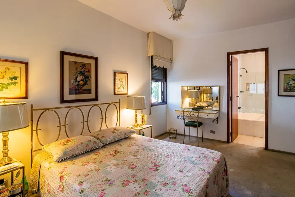 Apartamento com 3 quartos à venda, 219m2 em Cerqueira César, São Paulo - SP - imagem 7 Foto 7 de Apartamento com 3 quartos à venda, 219m2 em Cerqueira César, São Paulo - SP