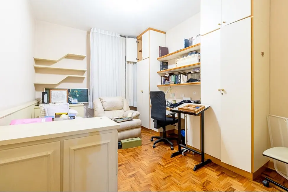 Apartamento com 3 quartos à venda, 188m2 em Santa Cecília, São Paulo - SP - imagem 3 Foto 3 de Apartamento com 3 quartos à venda, 188m2 em Santa Cecília, São Paulo - SP