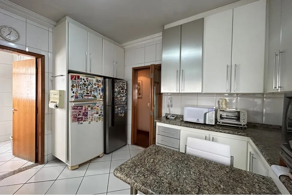 Apartamento com 3 quartos à venda, 145m2 em Santa Cecília, São Paulo - SP - imagem 5 Foto 5 de Apartamento com 3 quartos à venda, 145m2 em Santa Cecília, São Paulo - SP