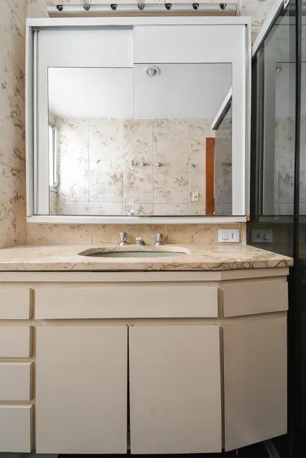 Apartamento com 4 quartos à venda, 204m2 em Santa Cecília, São Paulo - SP - imagem 8 Foto 8 de Apartamento com 4 quartos à venda, 204m2 em Santa Cecília, São Paulo - SP